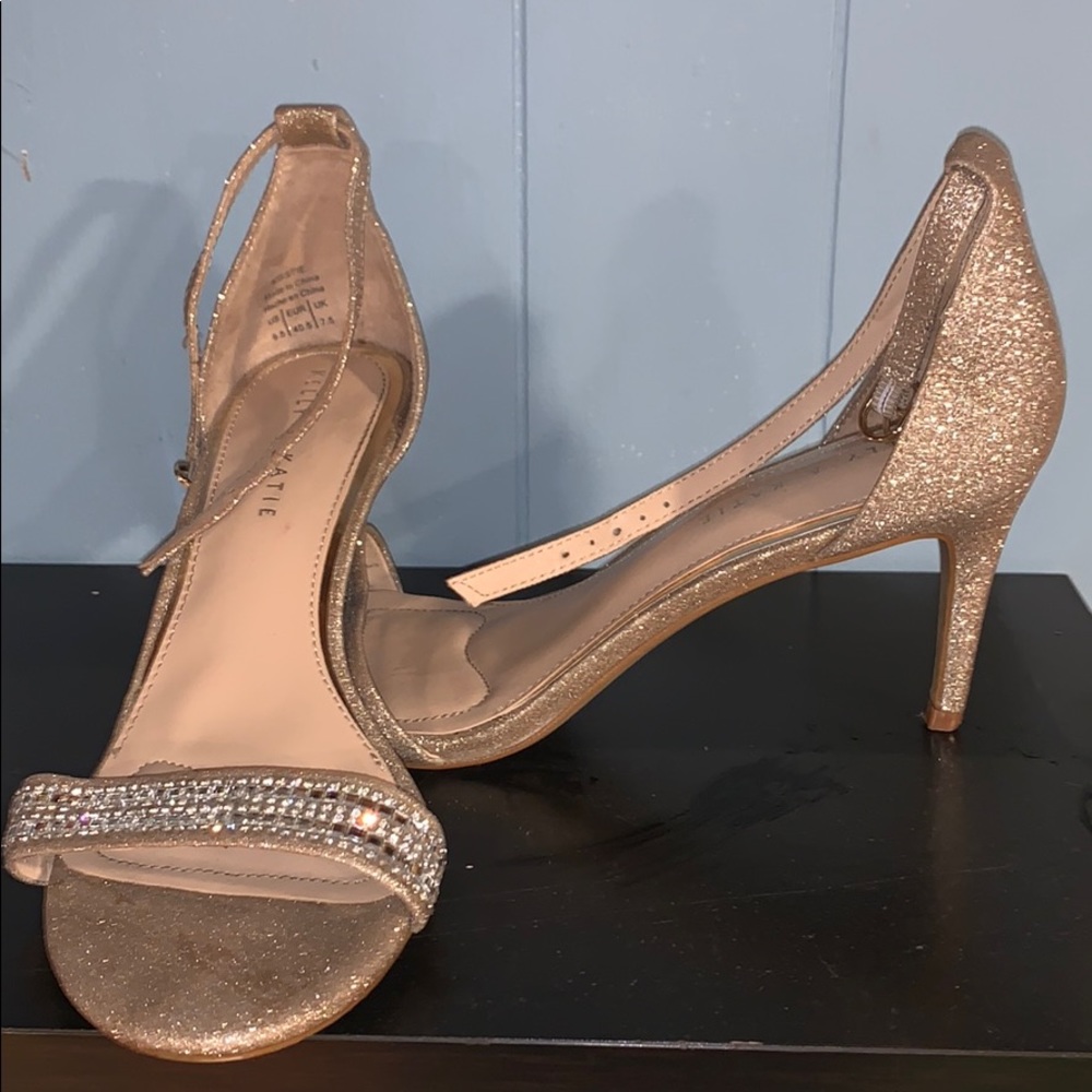 Elegant strap heels